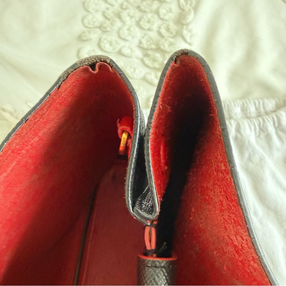 Prada Saffiano Double Large Tote in Black and Red. - Picture 5 of 16
